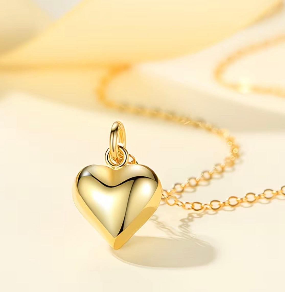 Cadena corazón dorado