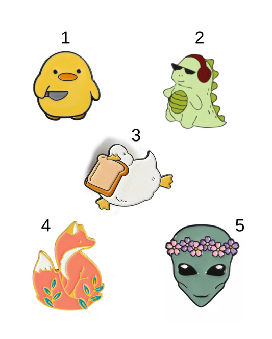 Pines varios; patitos, dino, zorrito, alíen.