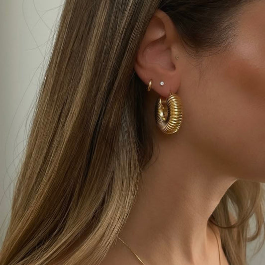 Aretes dorados