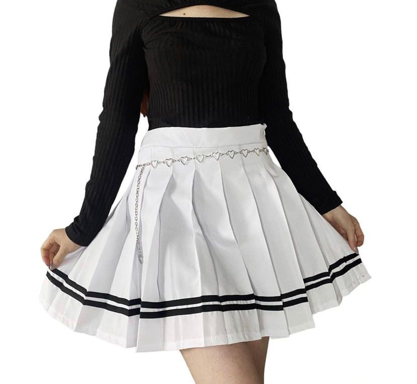 Falda Blanca con líneas Negras
